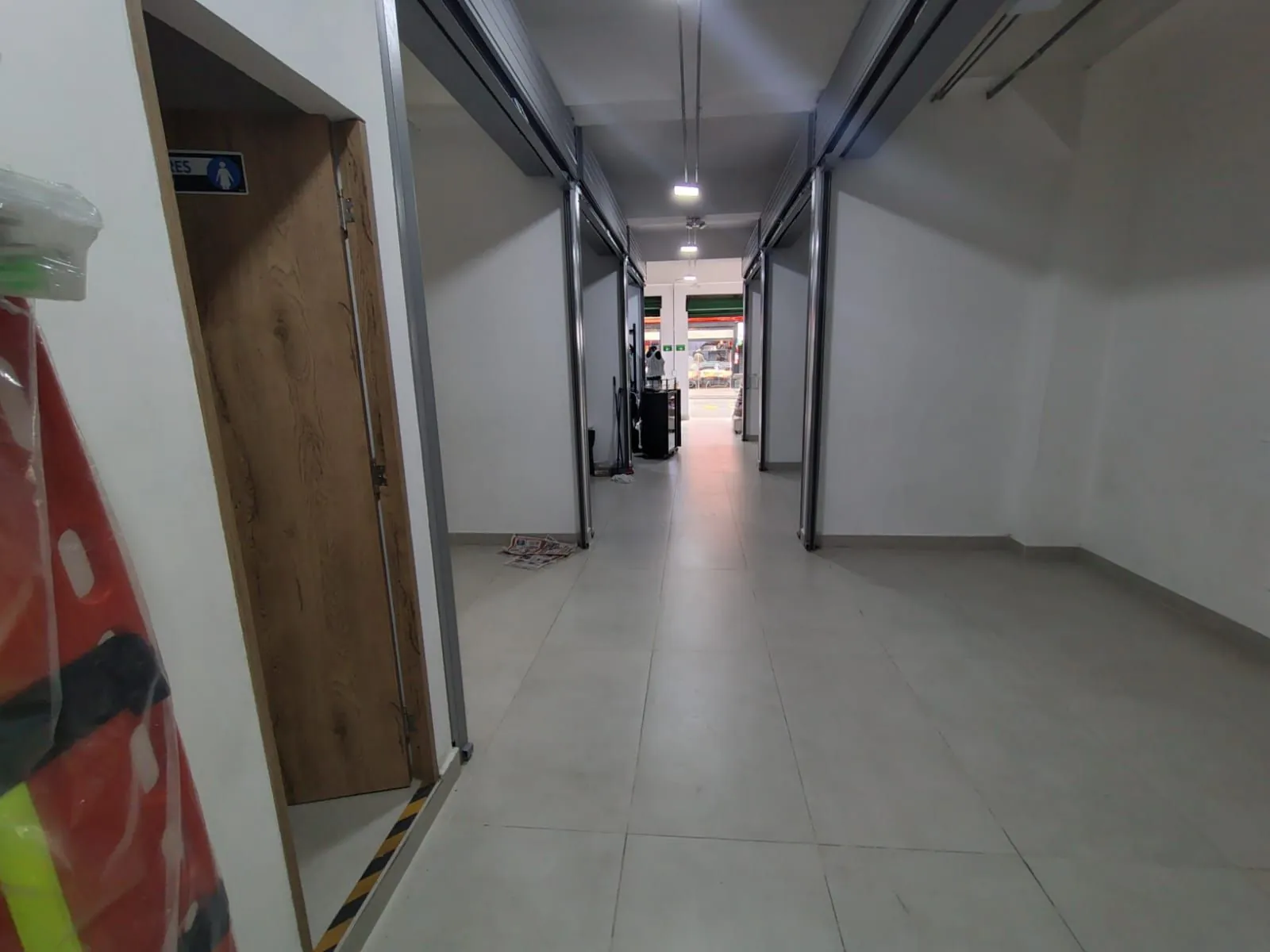 Local en Arriendo en Sector Galeria Central, Pereira, 10,0 m² (foto 3) — CREBI