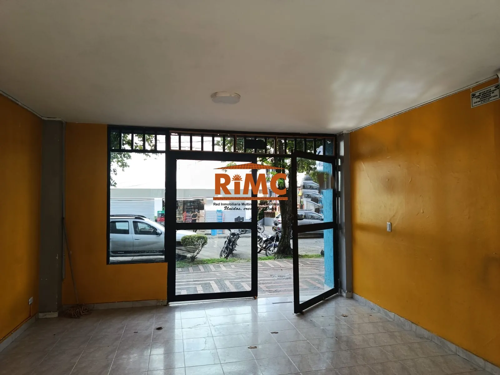 Local en Venta en Poblado II, Pereira, 692,0 m² — CREBI