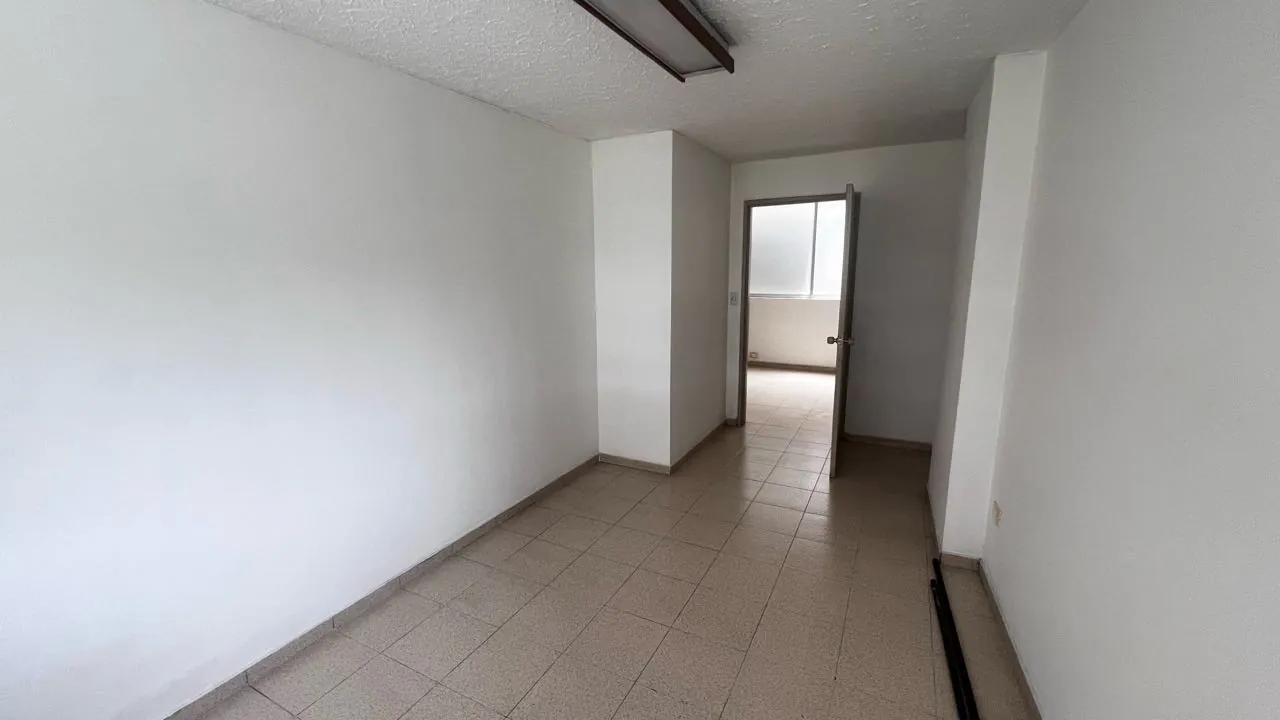 Oficina en Venta en San Vicente, Cali, 41,0 m² (foto 3) — CREBI