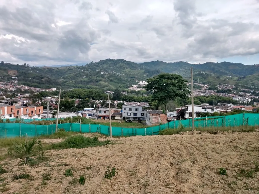 Lote en Venta en Dosquebradas, 54,0 m² (foto 3) — CREBI