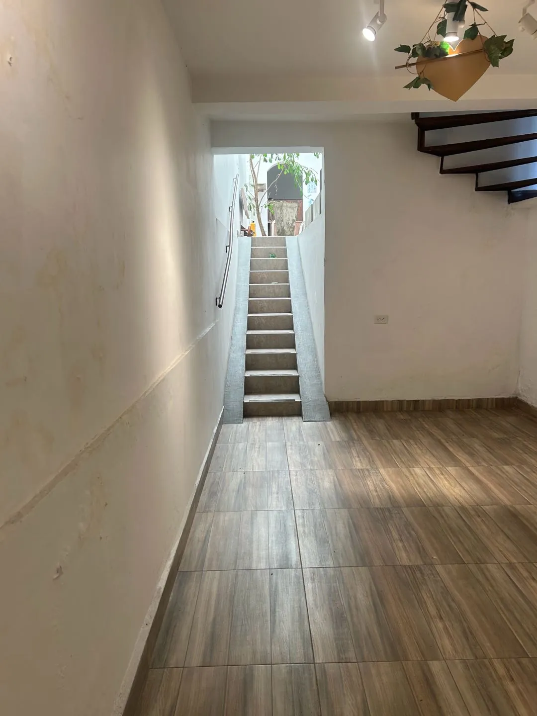 Multifamily en Venta en Granada, Cali, 206,0 m² (foto 3) — CREBI