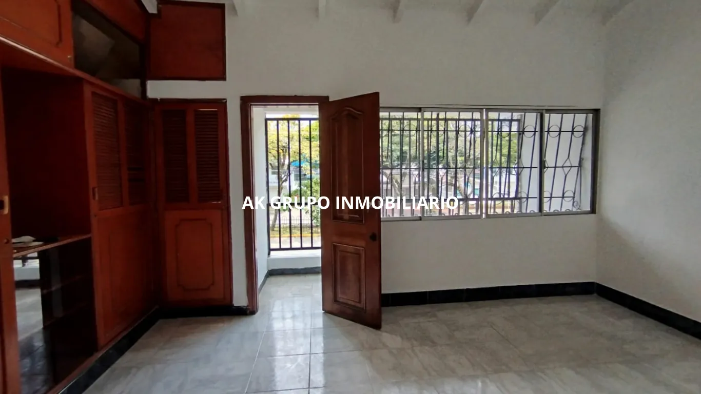Multifamily en Arriendo en Urbanización Tequendama, Cali, 380,0 m² (foto 3) — CREBI