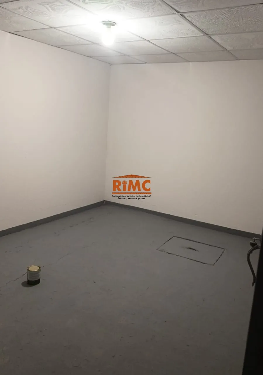 Bodega en Arriendo en Sector Plaza de Bolivar, Pereira, 11,0 m² (foto 3) — CREBI