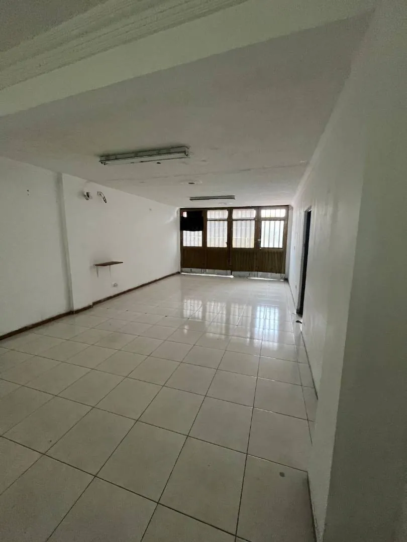 Local en Arriendo en Santa Monica, Dosquebradas, 321,0 m² (foto 3) — CREBI