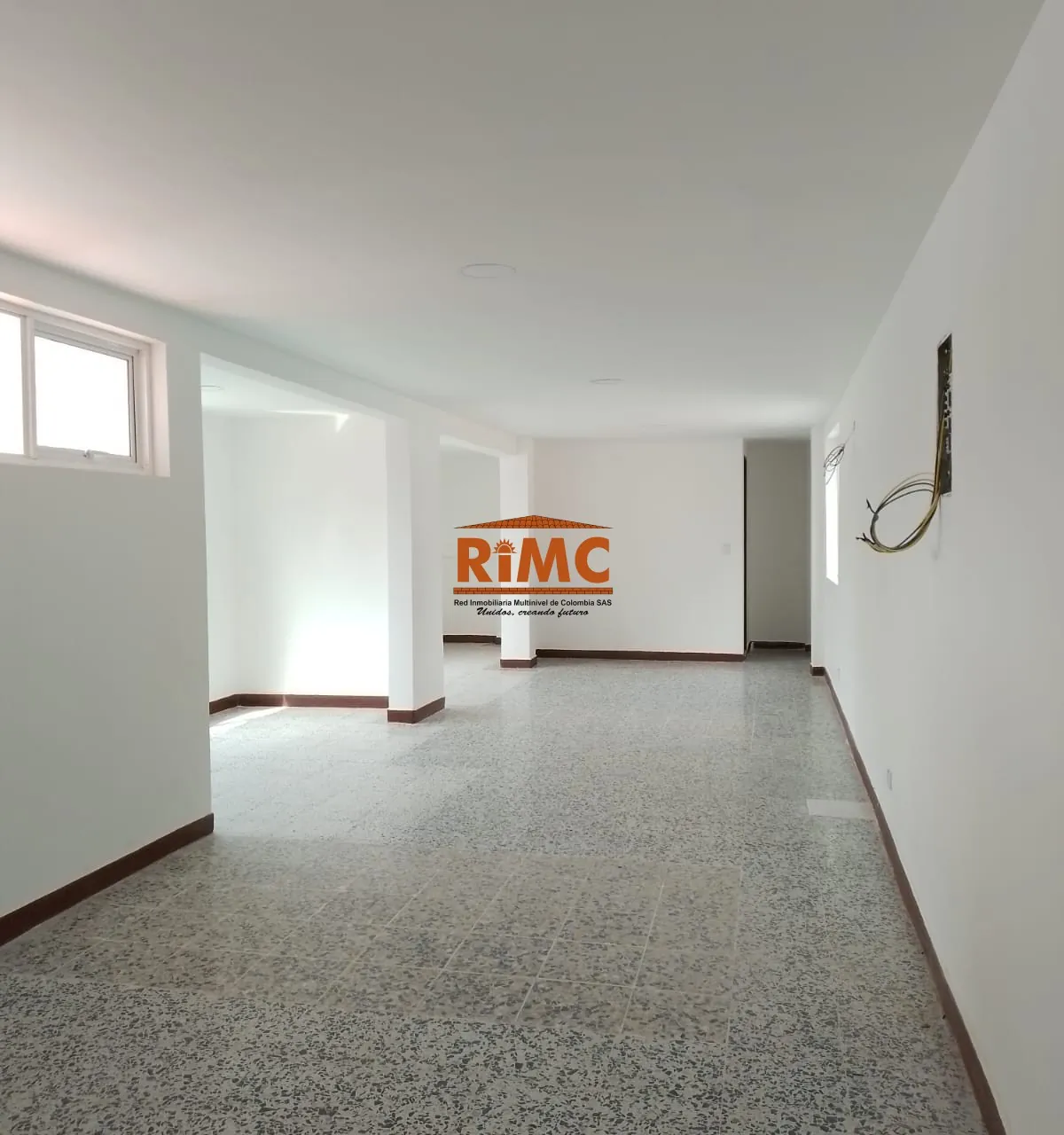 Local en Arriendo en Los Alamos, Pereira, 3252,0 m² — CREBI