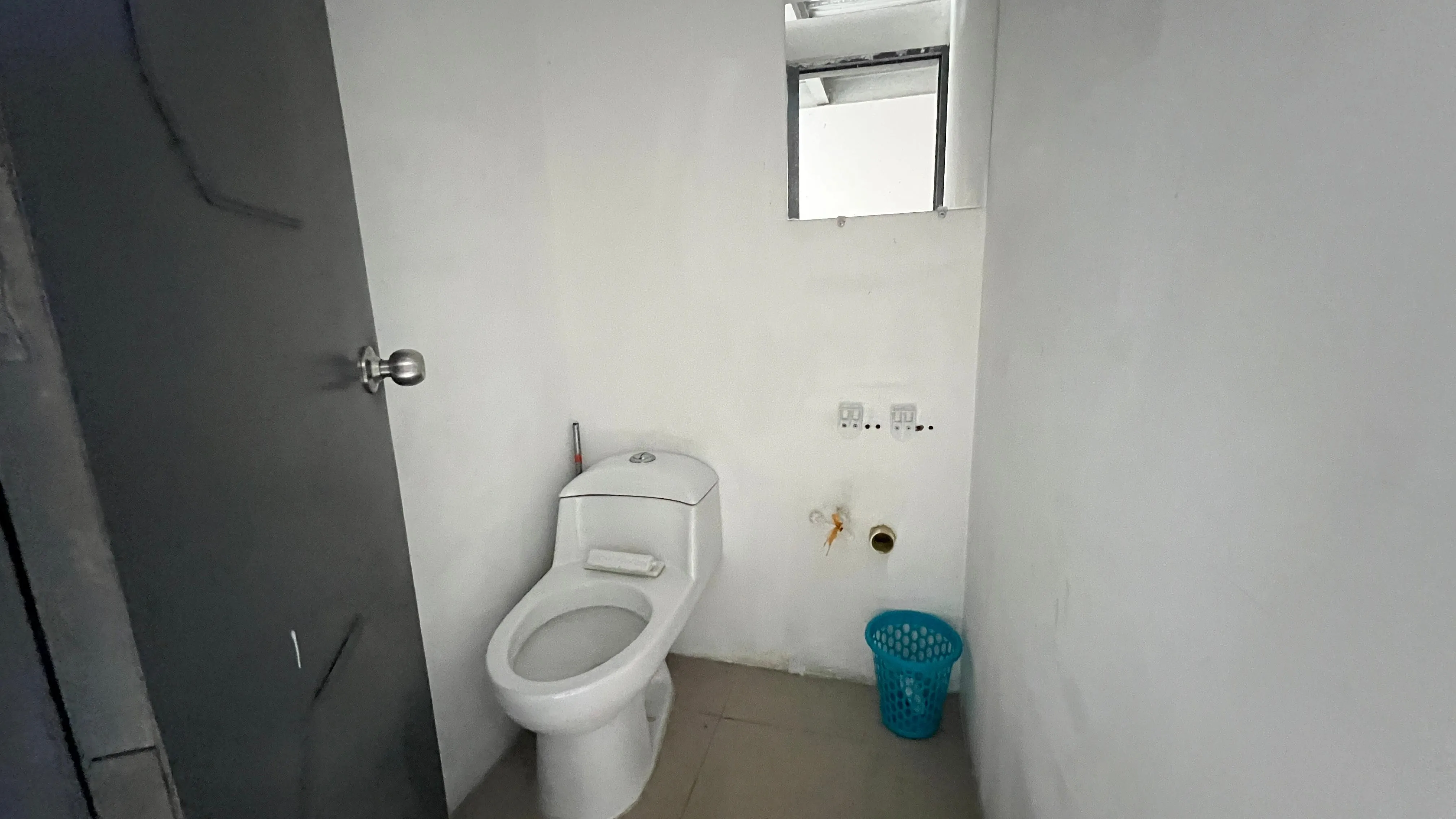 Local en Arriendo en Sector Galeria Central, Pereira, 10,0 m² (foto 3) — CREBI