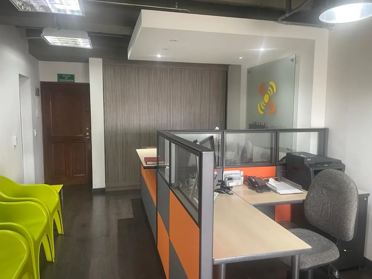 Oficina en Arriendo en Centenario, Cali, 110,0 m² (foto 3) — CREBI