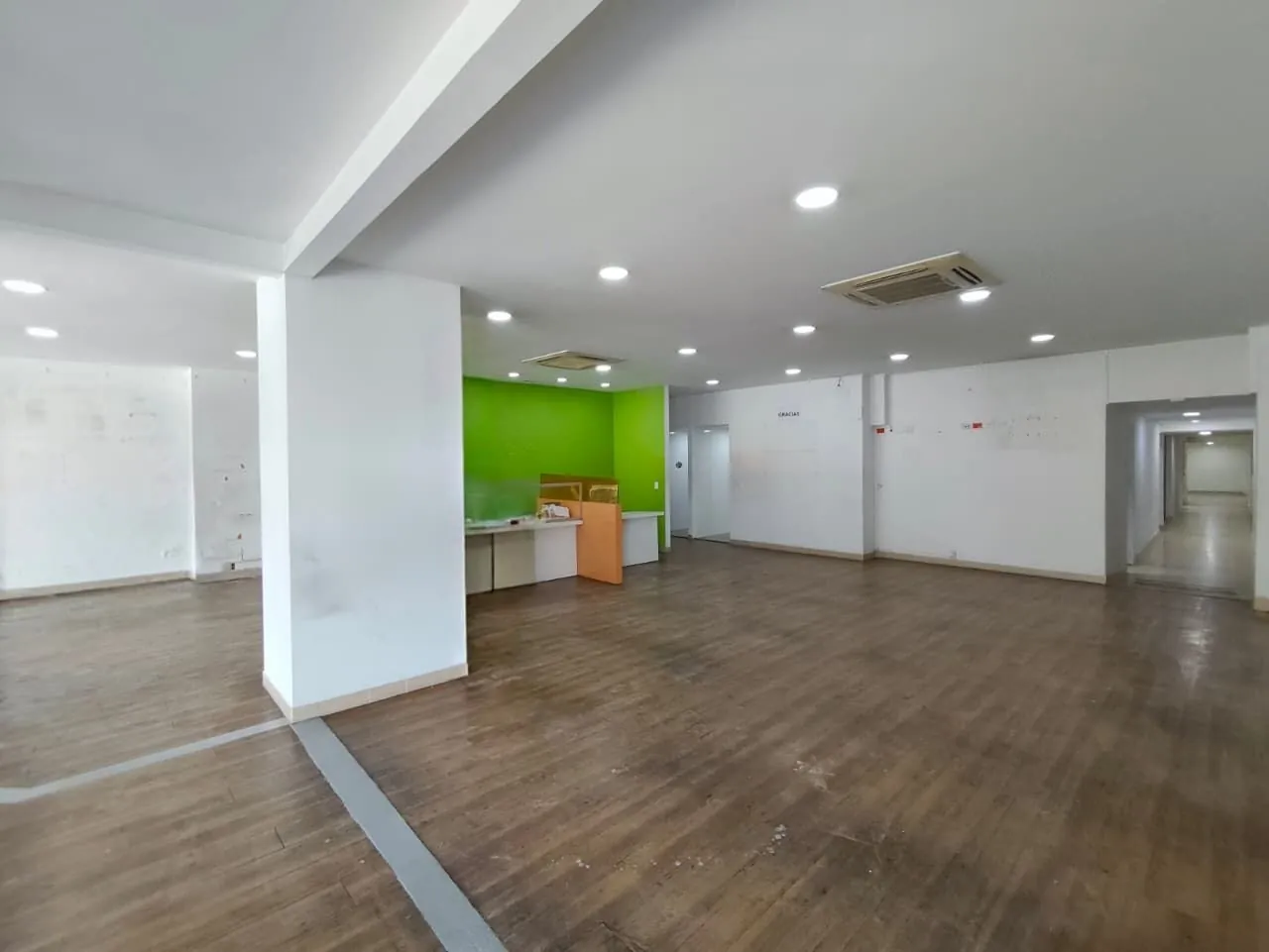 Local en Arriendo en Sector Plaza de Bolivar, Pereira, 579,0 m² (foto 3) — CREBI
