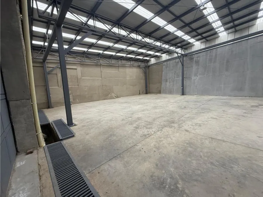 Bodega en Arriendo en Remigio Antonio Canarte, Dosquebradas, 530,0 m² (foto 3) — CREBI