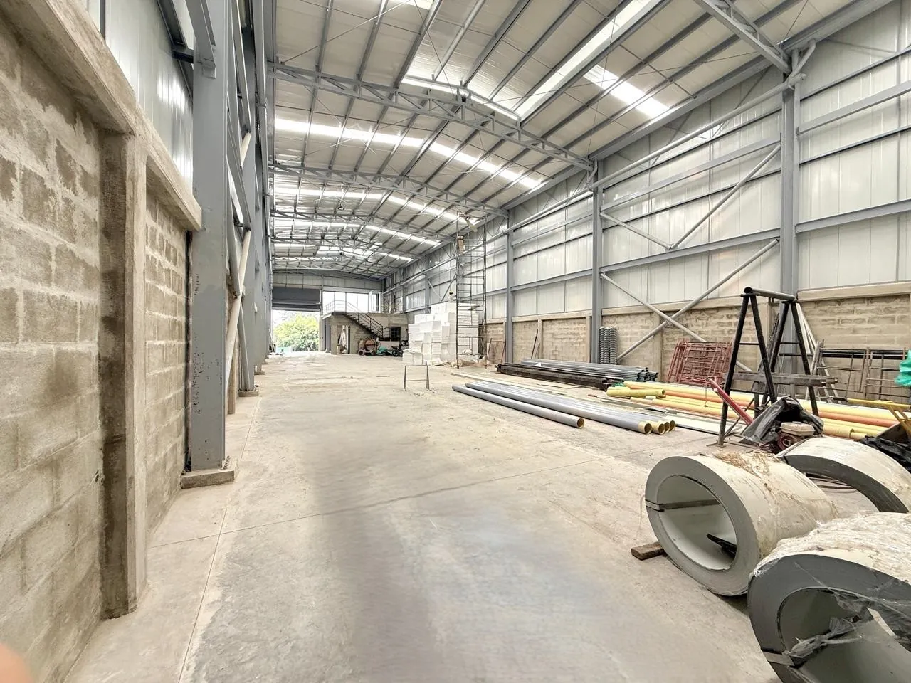 Bodega en Arriendo en Tribunas Corcega, Pereira, 690,0 m² (foto 3) — CREBI