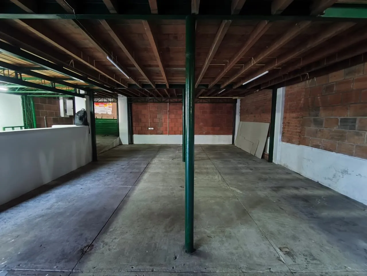 Bodega en Arriendo en Comuna Olímpica, Pereira, 166,0 m² (foto 3) — CREBI