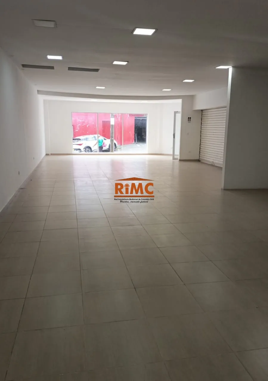 Local en Arriendo en Bloques Primero de Febrero, Pereira, 1402,0 m² (foto 2) — CREBI