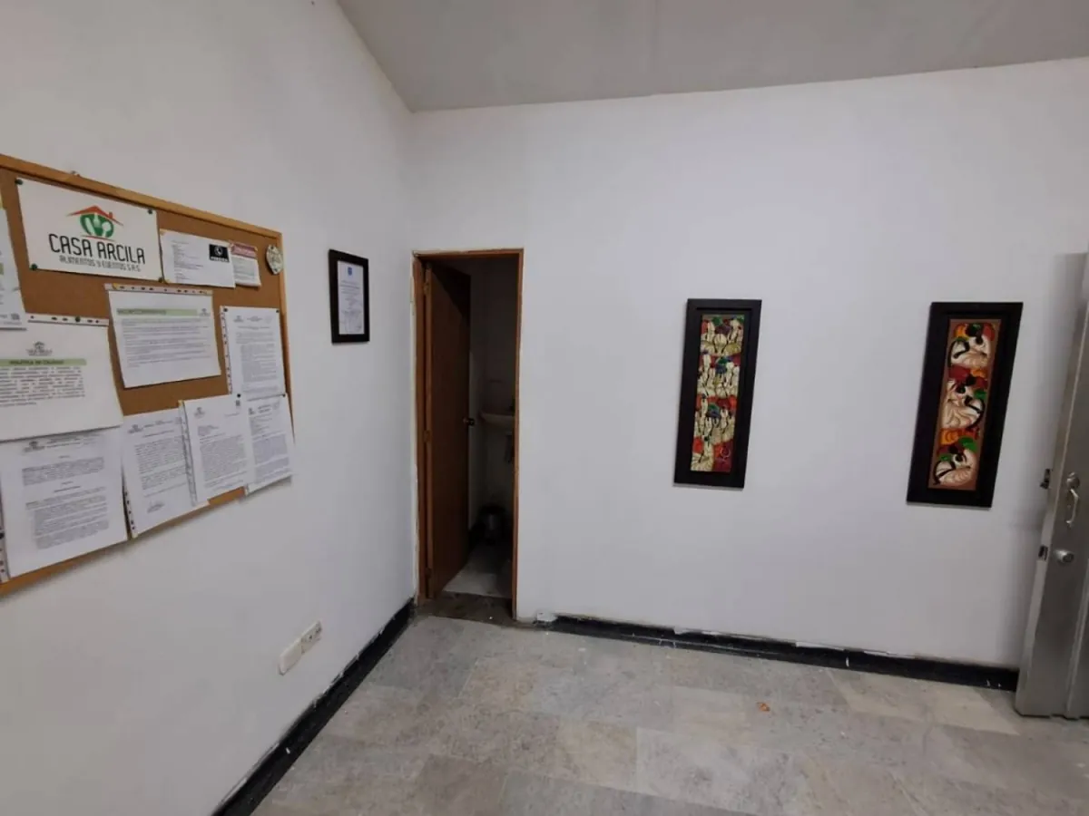 Local en Arriendo en Sector Galeria Central, Pereira, 25,0 m² (foto 2) — CREBI