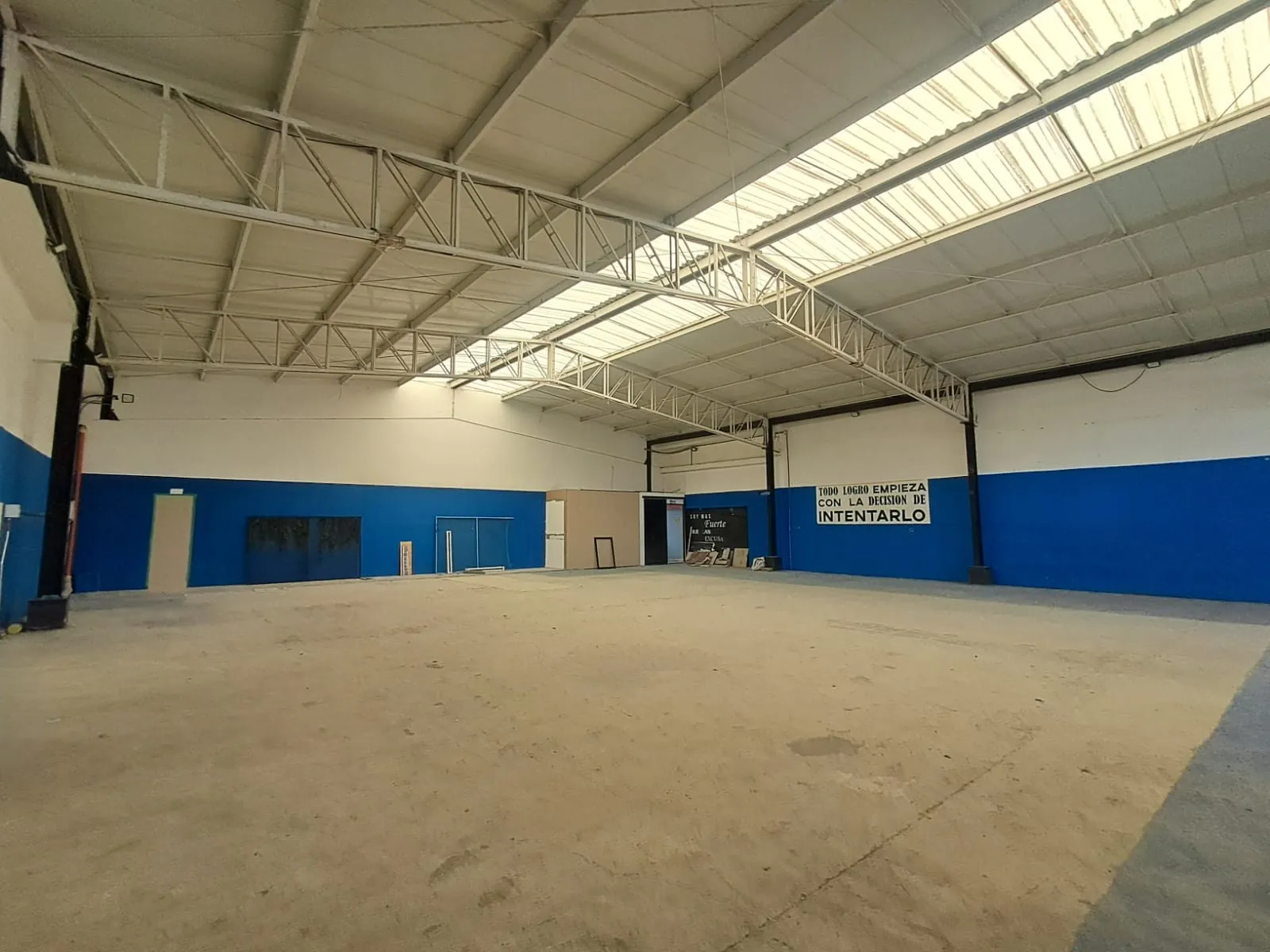 Bodega en Arriendo en Sector Galeria Central, Pereira, 440,0 m² (foto 4) — CREBI