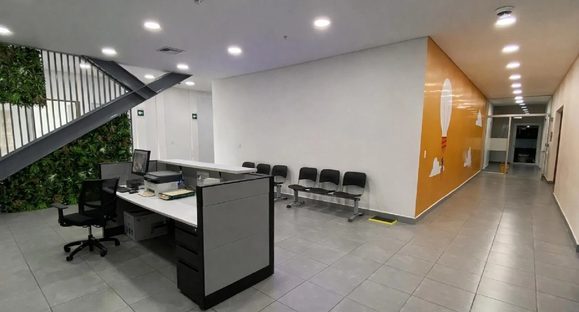 Local en Arriendo en Urbanización Militar, Cali, 2104,0 m² (foto 4) — CREBI