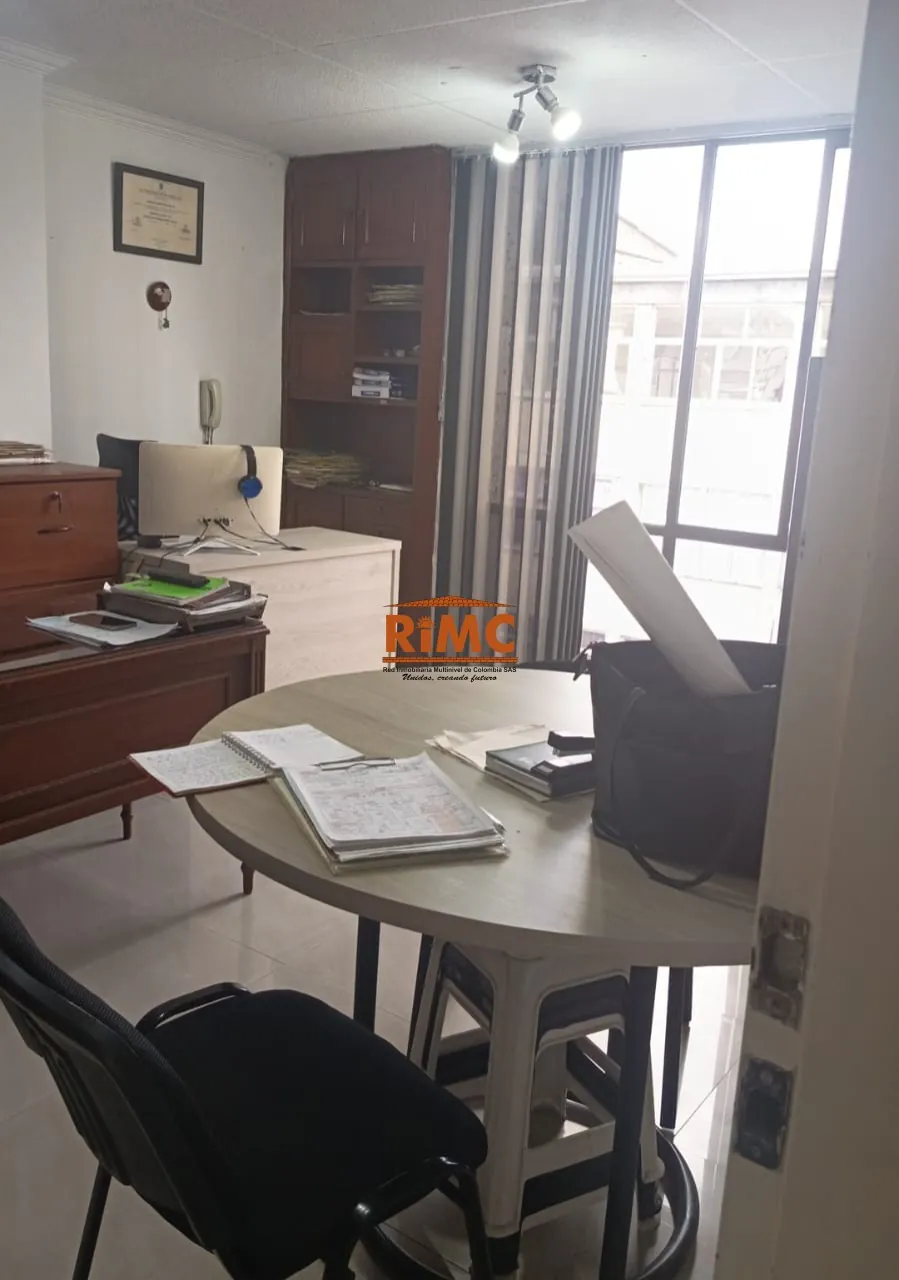 Oficina en Venta en Sector Plaza de Bolivar, Pereira, 212,0 m² (foto 4) — CREBI
