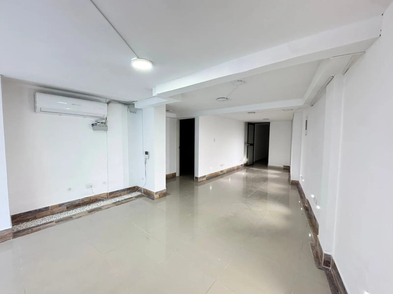 Local en Arriendo en Pinares de San Martin, Pereira, 450,0 m² (foto 4) — CREBI