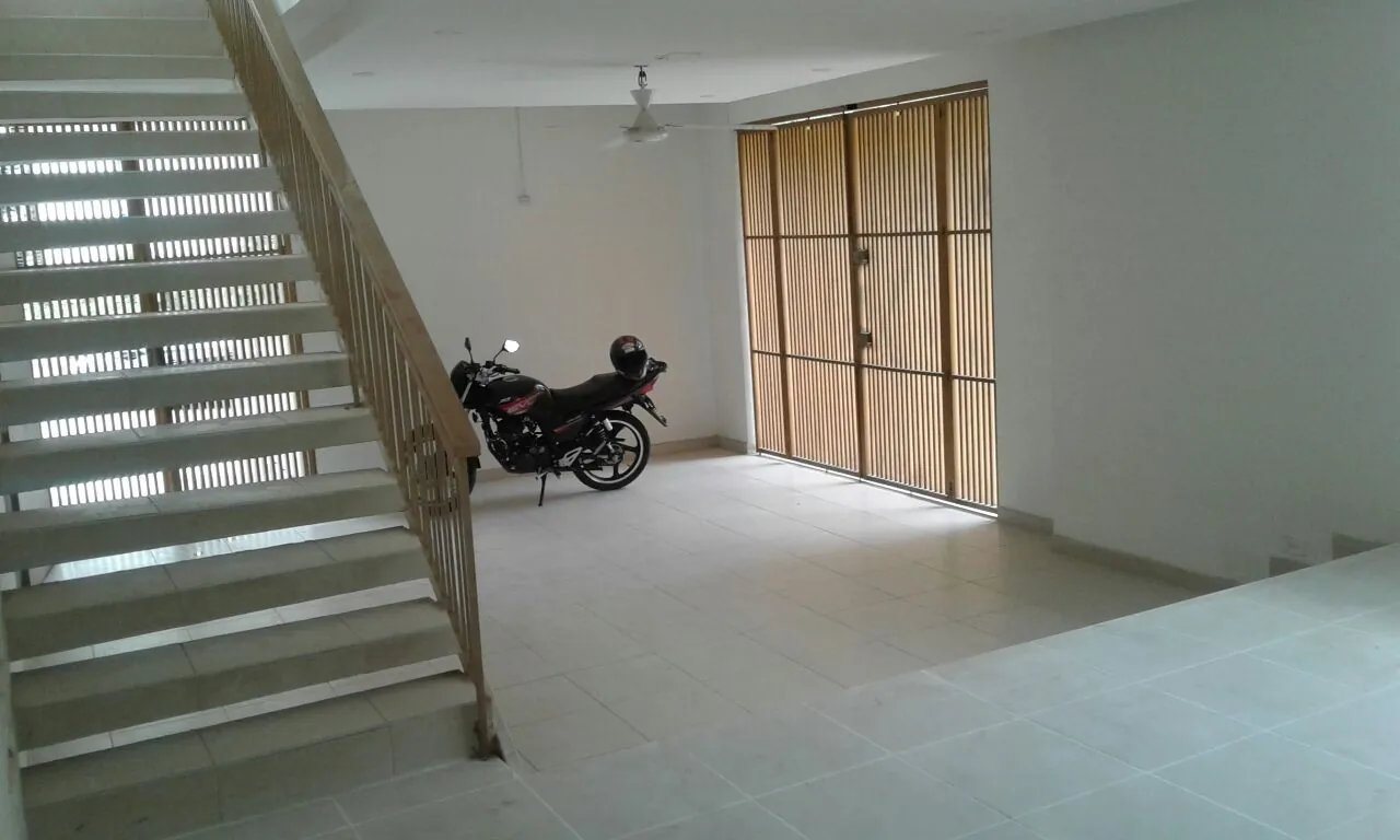 Local en Arriendo en Santa Mónica, Cali, 325,0 m² (foto 4) — CREBI