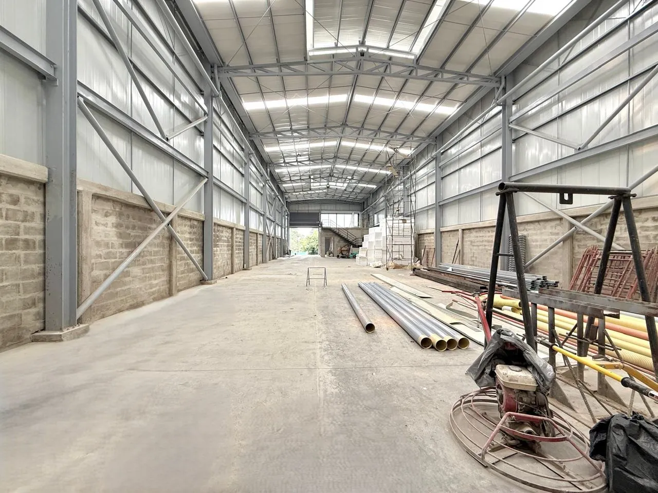 Bodega en Arriendo en Tribunas Corcega, Pereira, 690,0 m² (foto 4) — CREBI