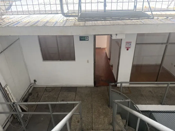 Bodega en Arriendo en Manzanares, Cali, 280,0 m² (foto 4) — CREBI