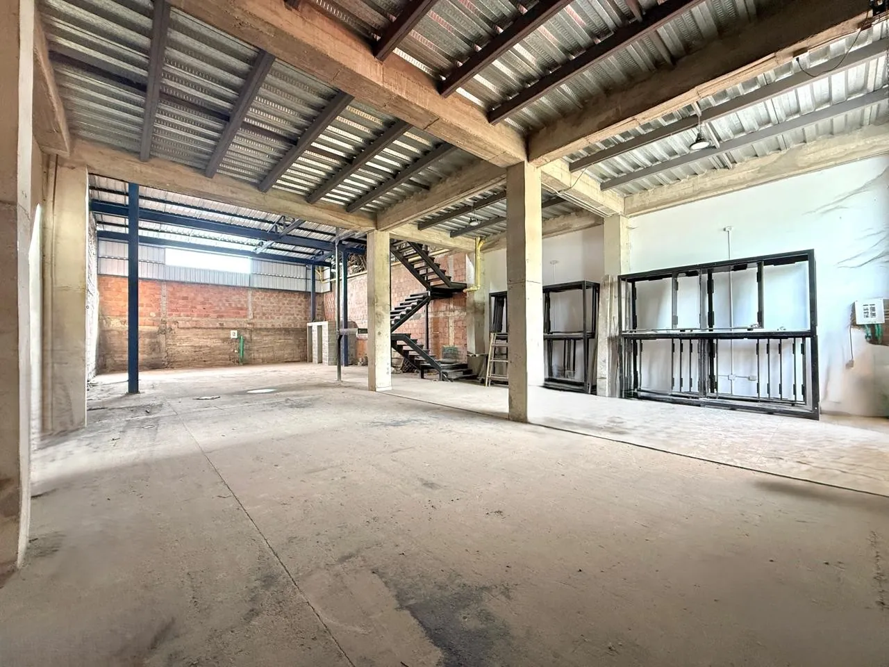 Bodega en Arriendo en Los Conquistadores, Pereira, 500,0 m² (foto 4) — CREBI