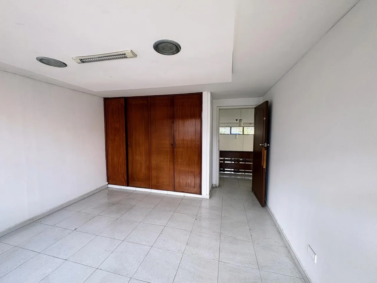 Multifamily en Venta en Urbanización Tequendama, Cali, 360,0 m² (foto 4) — CREBI