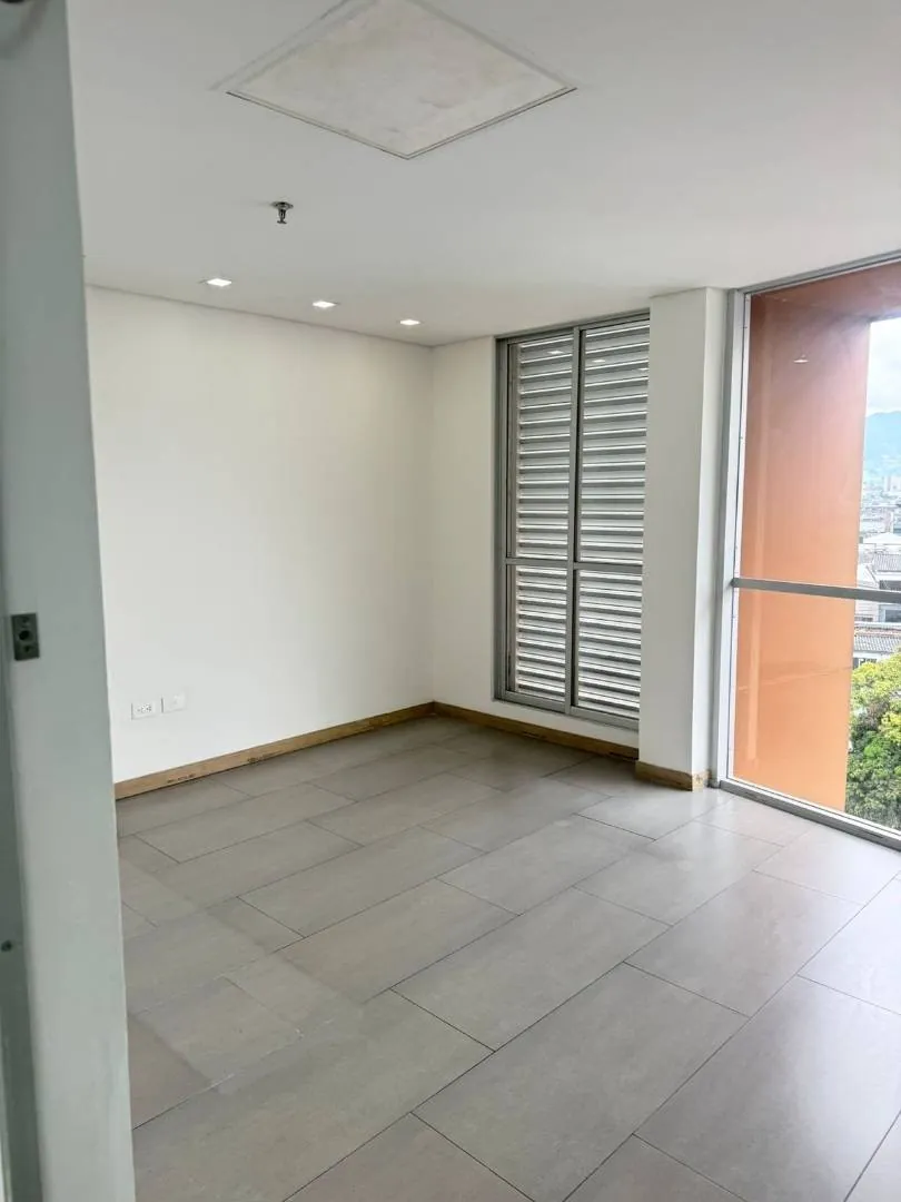 Oficina en Arriendo en San Jose Sur, Pereira, 45,0 m² (foto 3) — CREBI