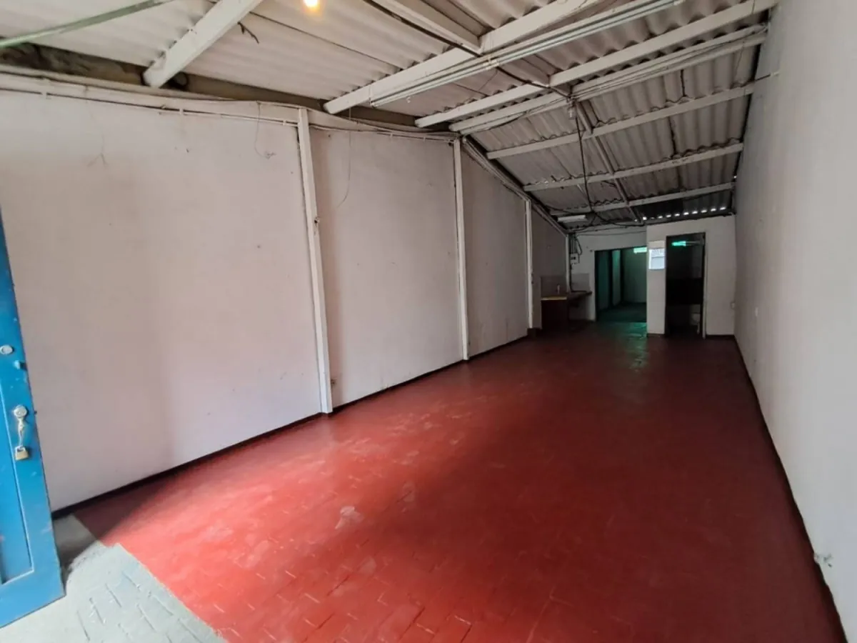 Local en Arriendo en Sector Lago Uribe, Pereira, 100,0 m² (foto 3) — CREBI