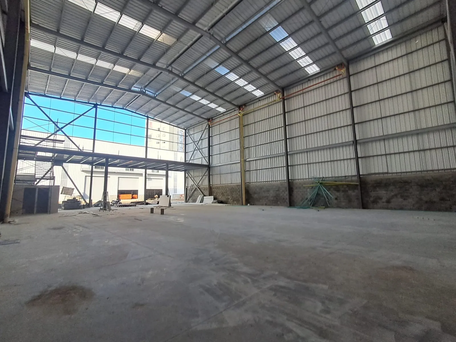 Bodega en Arriendo en La Playita, Dosquebradas, 700,0 m² (foto 4) — CREBI