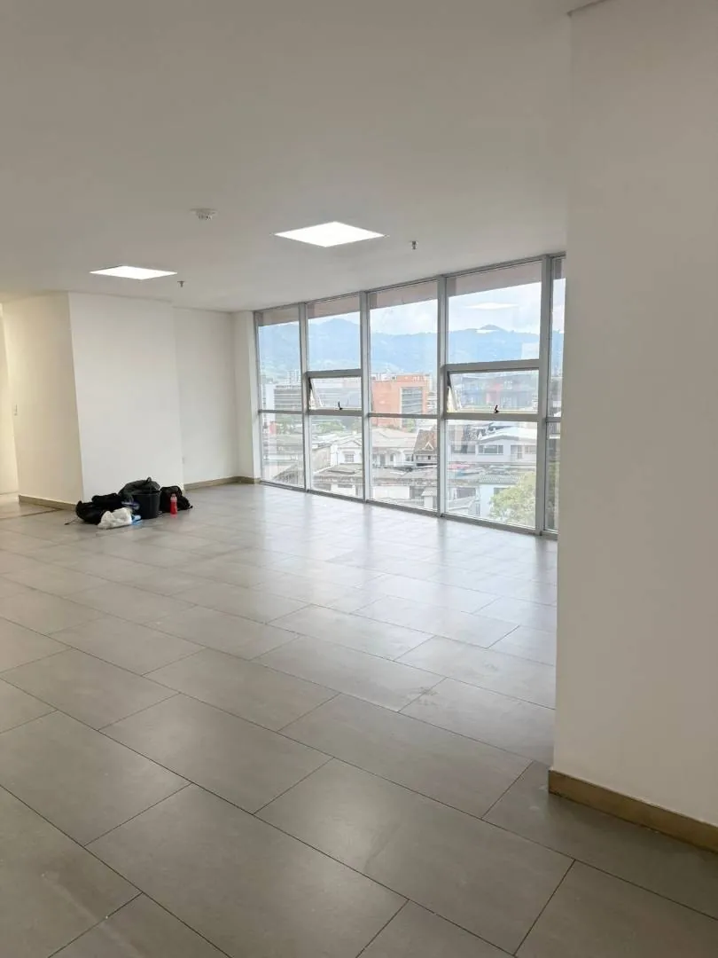 Oficina en Arriendo en San Jose Sur, Pereira, 48,0 m² (foto 4) — CREBI