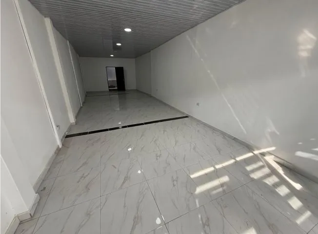 Local en Venta en Basillas, La Virginia, 64,0 m² (foto 4) — CREBI