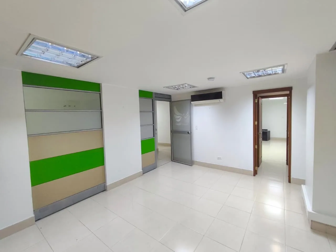 Local en Arriendo en Sector Plaza de Bolivar, Pereira, 579,0 m² (foto 5) — CREBI