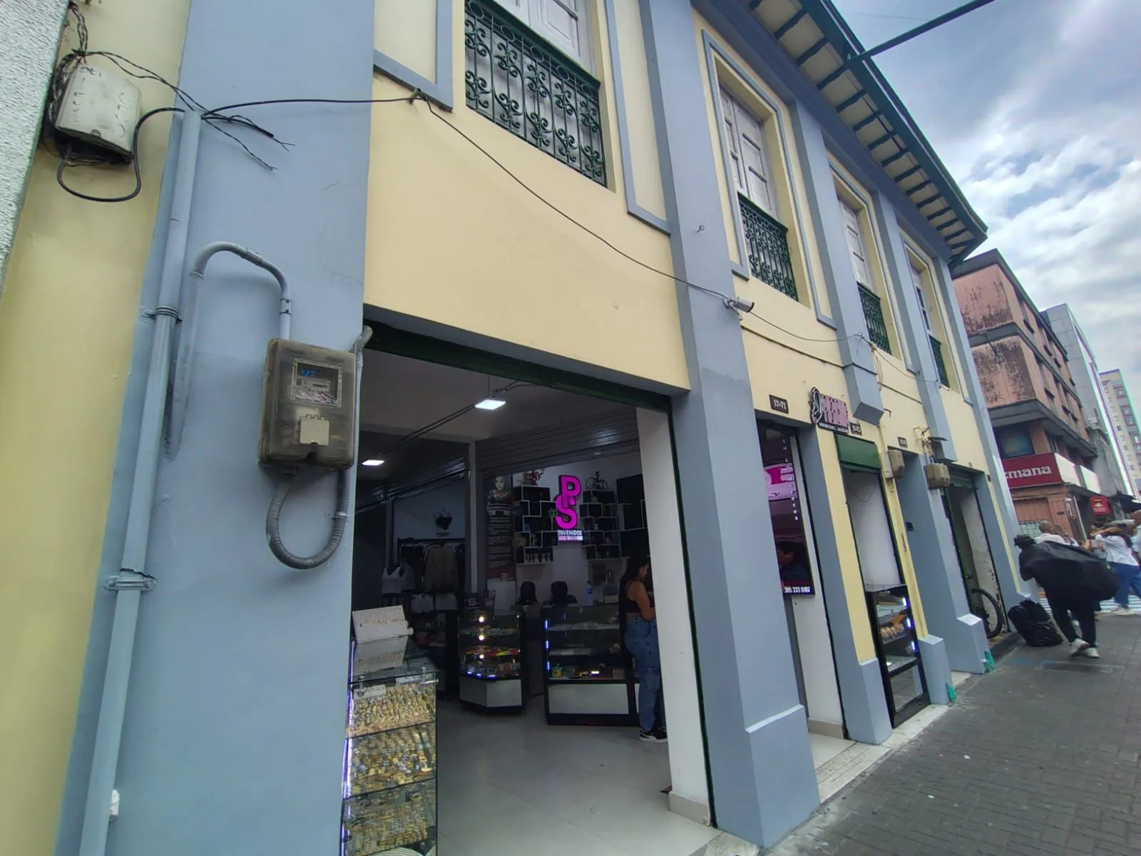 Local en Arriendo en Sector Galeria Central, Pereira, 10,0 m² (foto 5) — CREBI