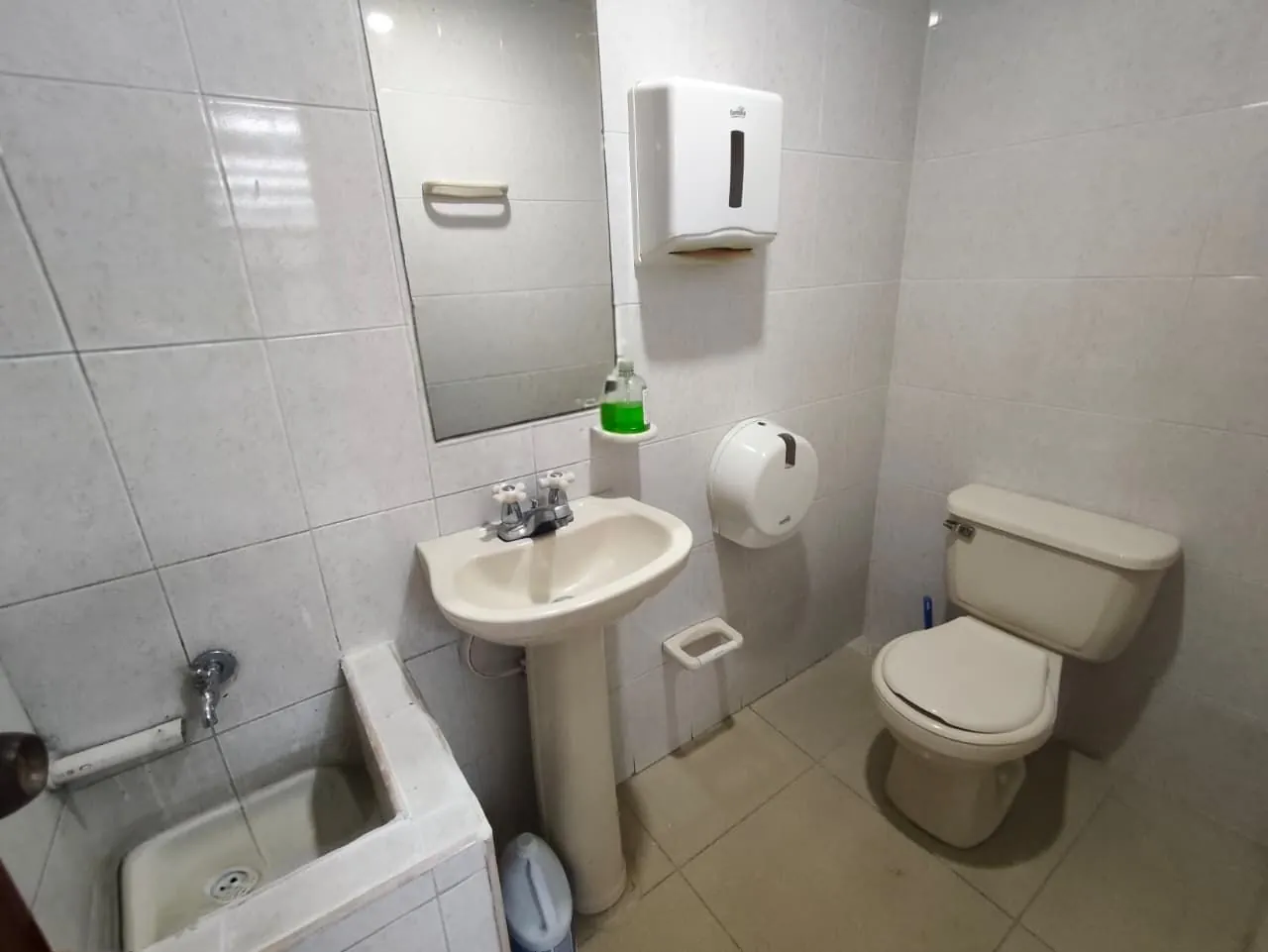Local en Arriendo en Sector Plaza de Bolivar, Pereira, 390,0 m² (foto 5) — CREBI