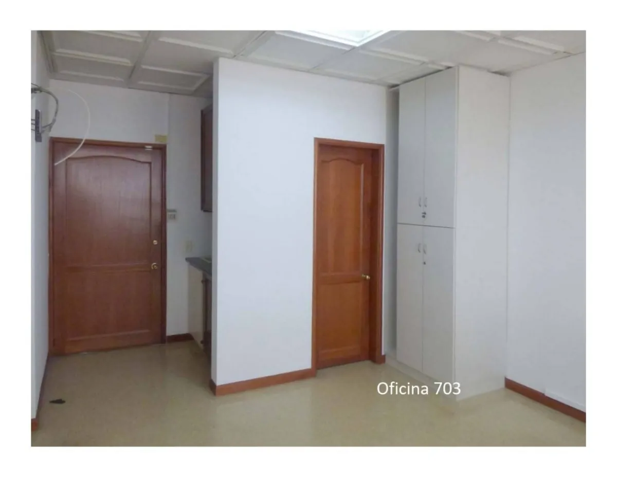 Oficina en Arriendo en Sector Plaza de Bolivar, Pereira, 25,0 m² (foto 5) — CREBI