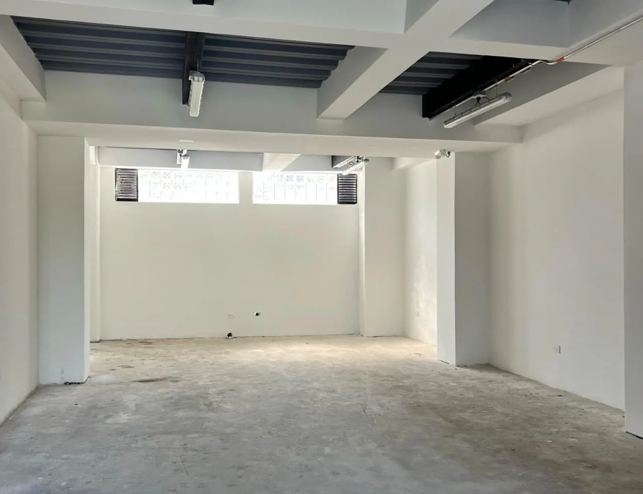Local en Arriendo en El Plumrn Alto, Pereira, 85,0 m² (foto 5) — CREBI