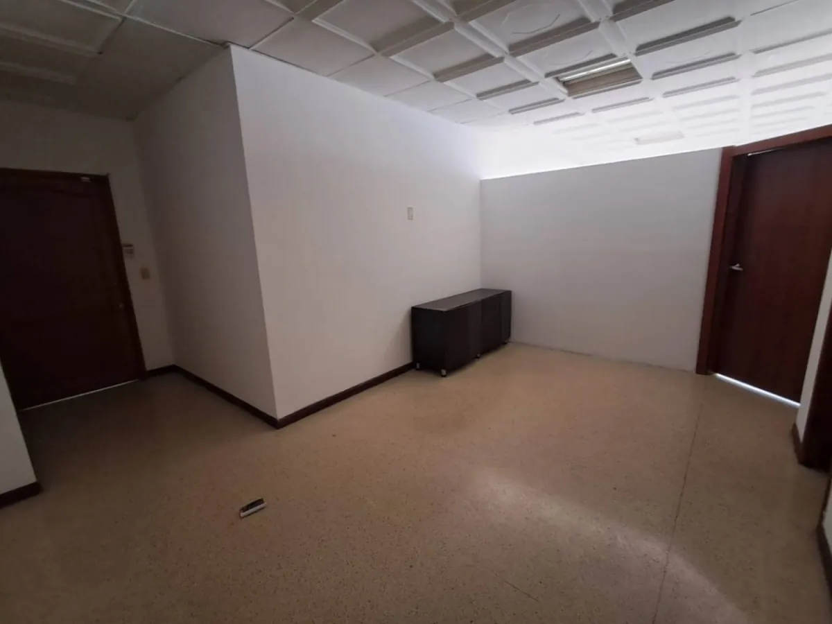Oficina en Arriendo en Sector Plaza de Bolivar, Pereira, 37,0 m² (foto 5) — CREBI