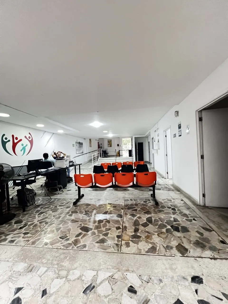Local en Arriendo en Urbanización Tequendama, Cali, 450,0 m² (foto 5) — CREBI