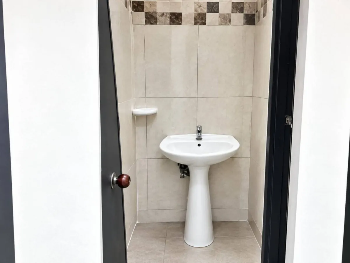 Local en Arriendo en Ciudad Jardin, Pereira, 18,0 m² (foto 5) — CREBI