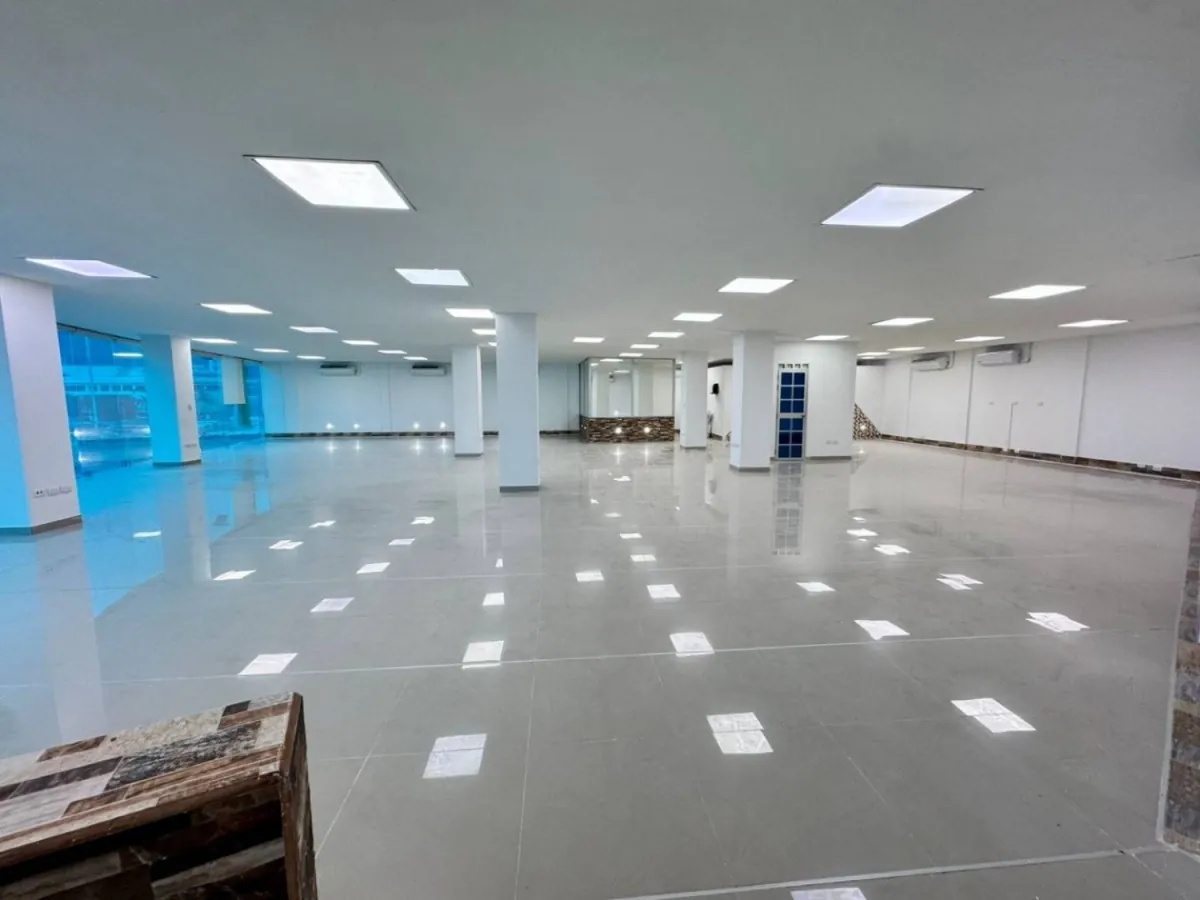 Oficina en Arriendo en San Jose Sur, Pereira, 440,0 m² (foto 4) — CREBI