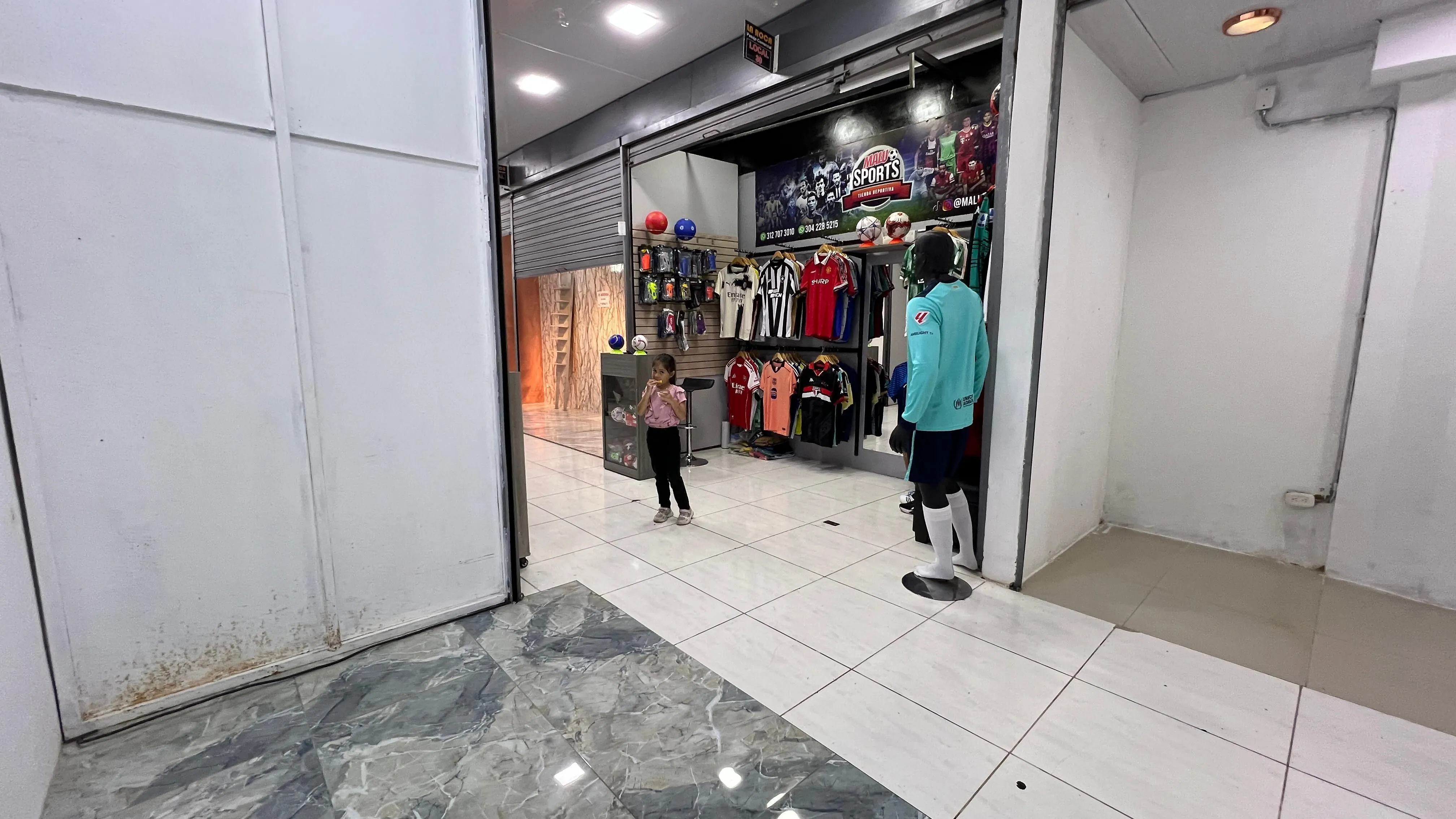 Local en Arriendo en Sector Galeria Central, Pereira, 10,0 m² (foto 5) — CREBI
