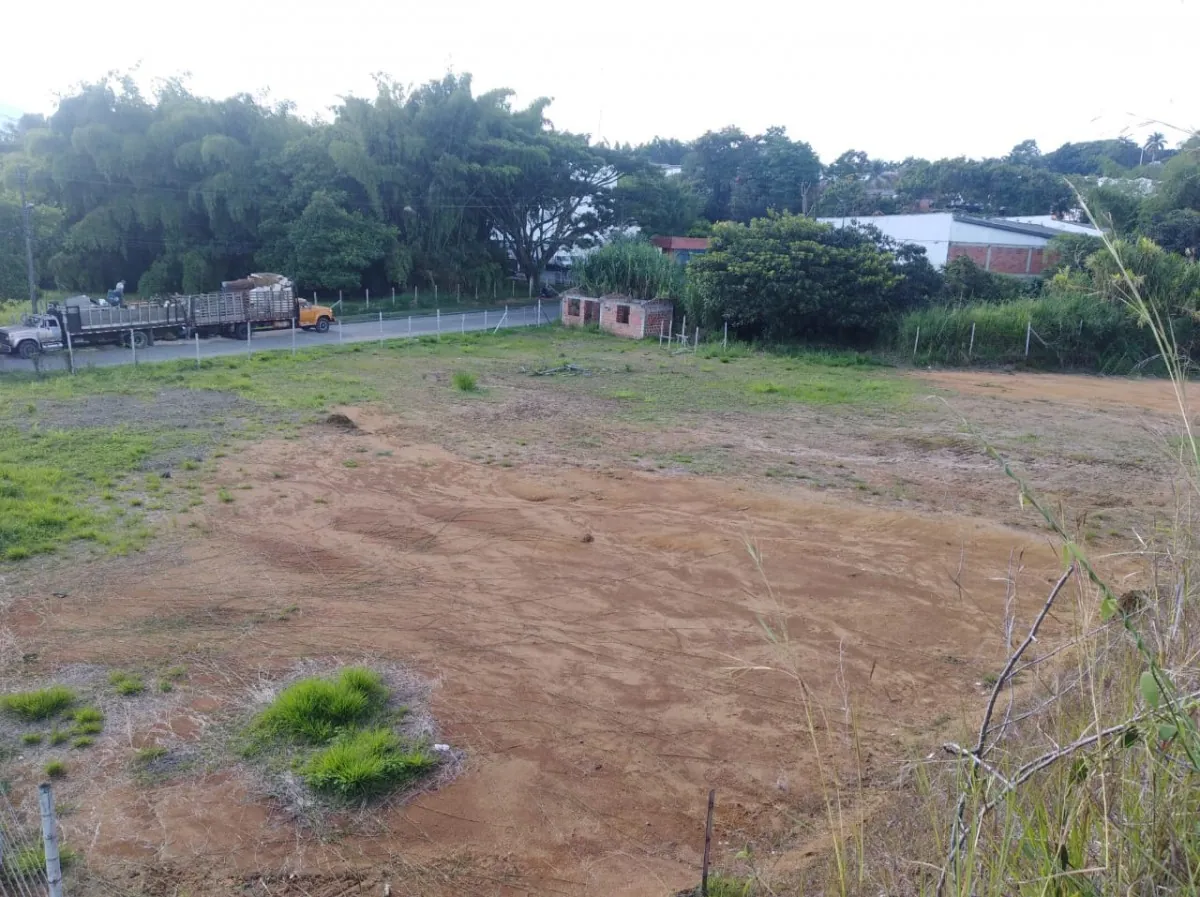 Lote en Venta en Avenida de las Américas, Pereira, 4680,0 m² (foto 5) — CREBI