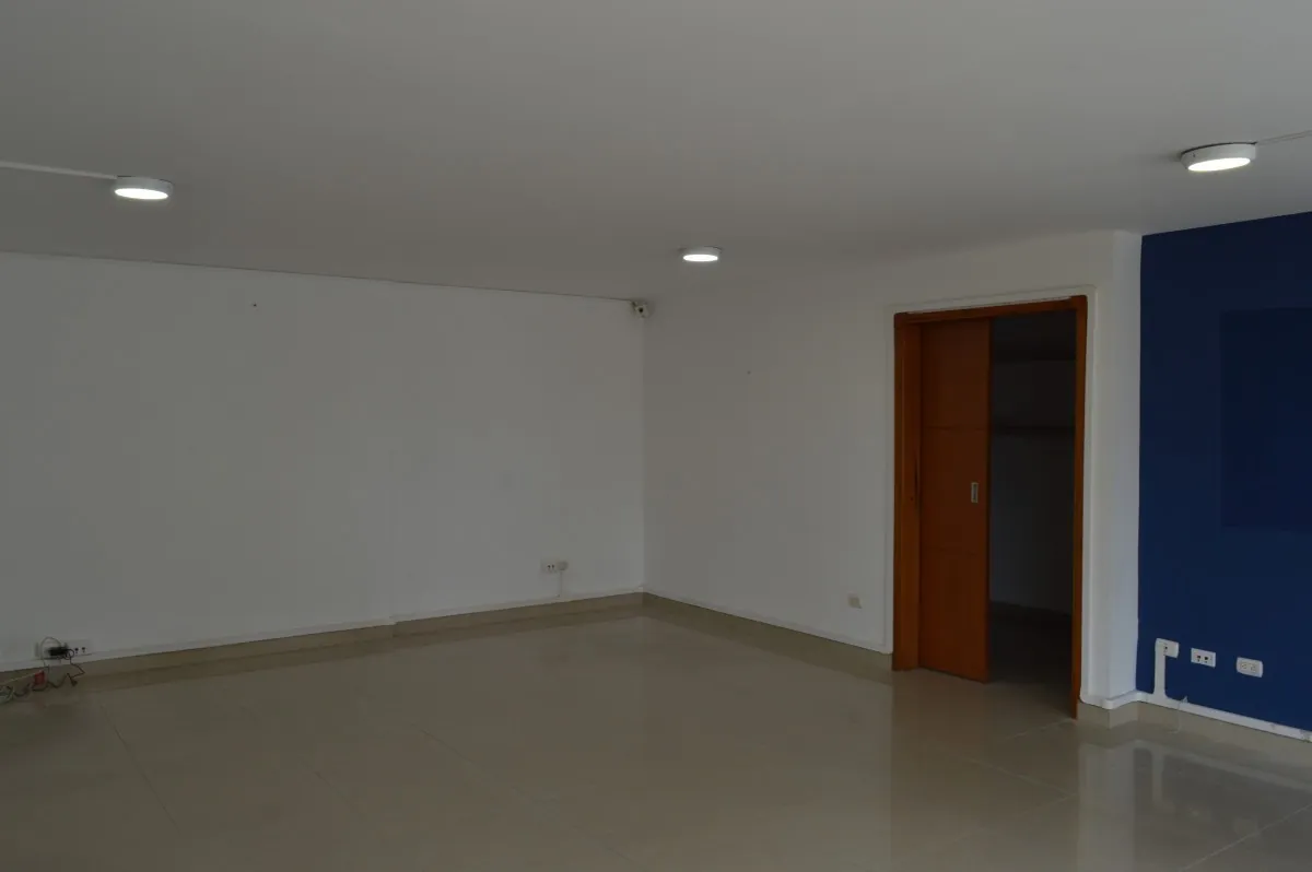 Local en Arriendo en Cambulos, Pereira, 52,0 m² (foto 4) — CREBI