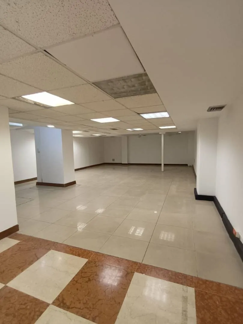 Local en Arriendo en San Jose, Pereira, 263,0 m² (foto 5) — CREBI