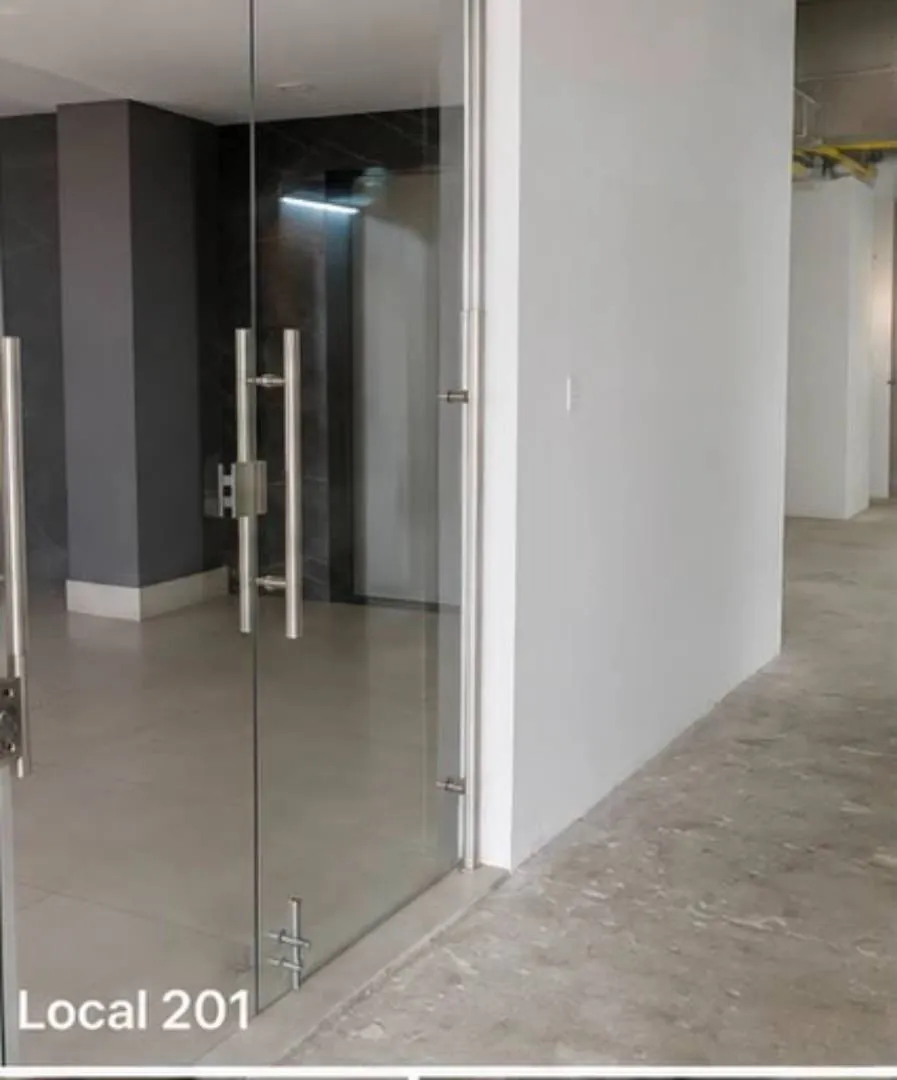 Local en Arriendo en Los Alpes, Pereira, 518,0 m² (foto 5) — CREBI