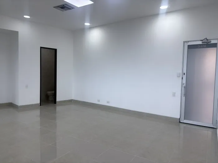 Oficina en Venta en Unicentro Cali, Cali, 45,0 m² (foto 5) — CREBI