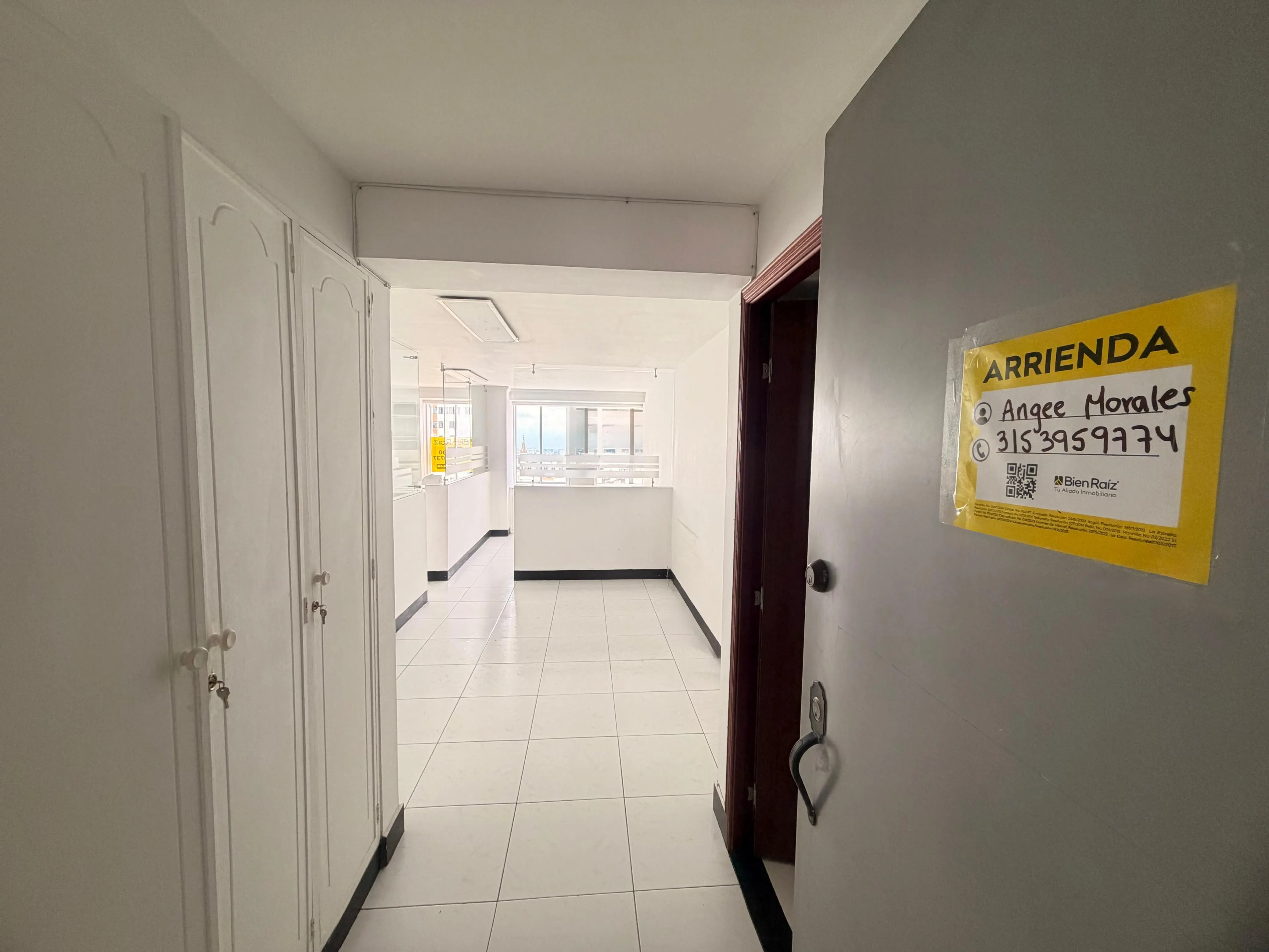 Oficina en Arriendo en Sector Plaza de Bolivar, Pereira, 35,0 m² (foto 6) — CREBI