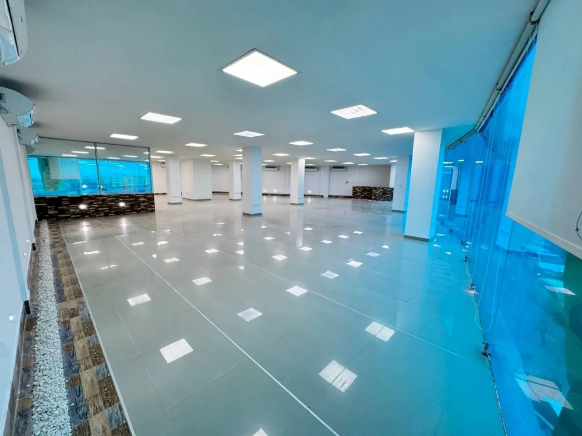 Oficina en Arriendo en San Jose Sur, Pereira, 440,0 m² (foto 5) — CREBI