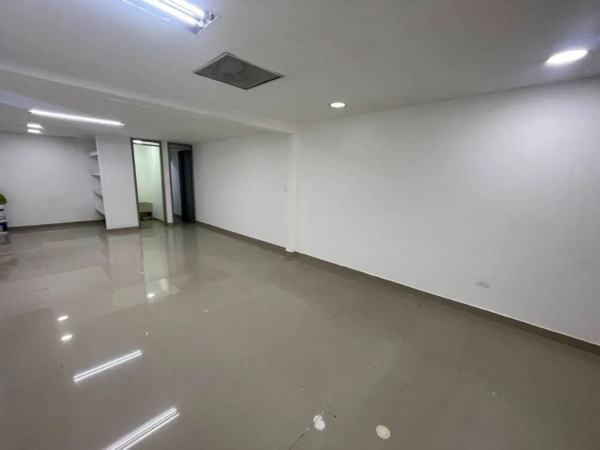 Local en Arriendo en Sector 30 de Agosto, Pereira, 100,0 m² (foto 6) — CREBI