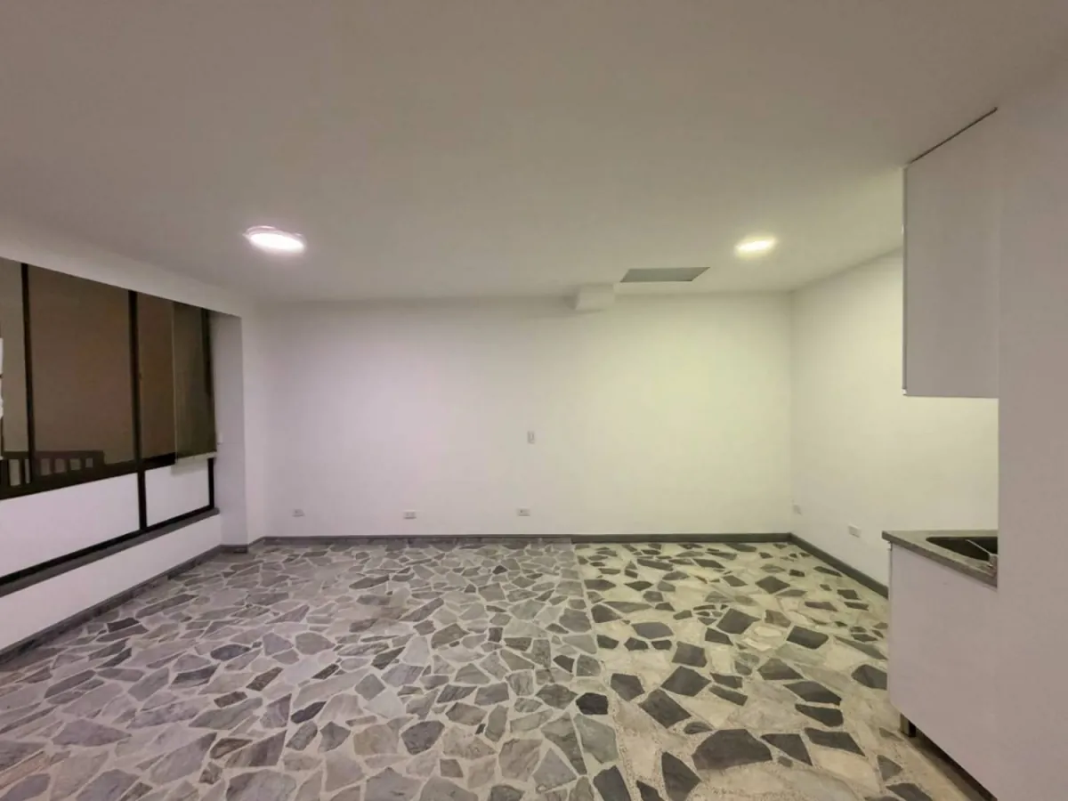 Local en Arriendo en Sector Lago Uribe, Pereira, 37,0 m² (foto 6) — CREBI